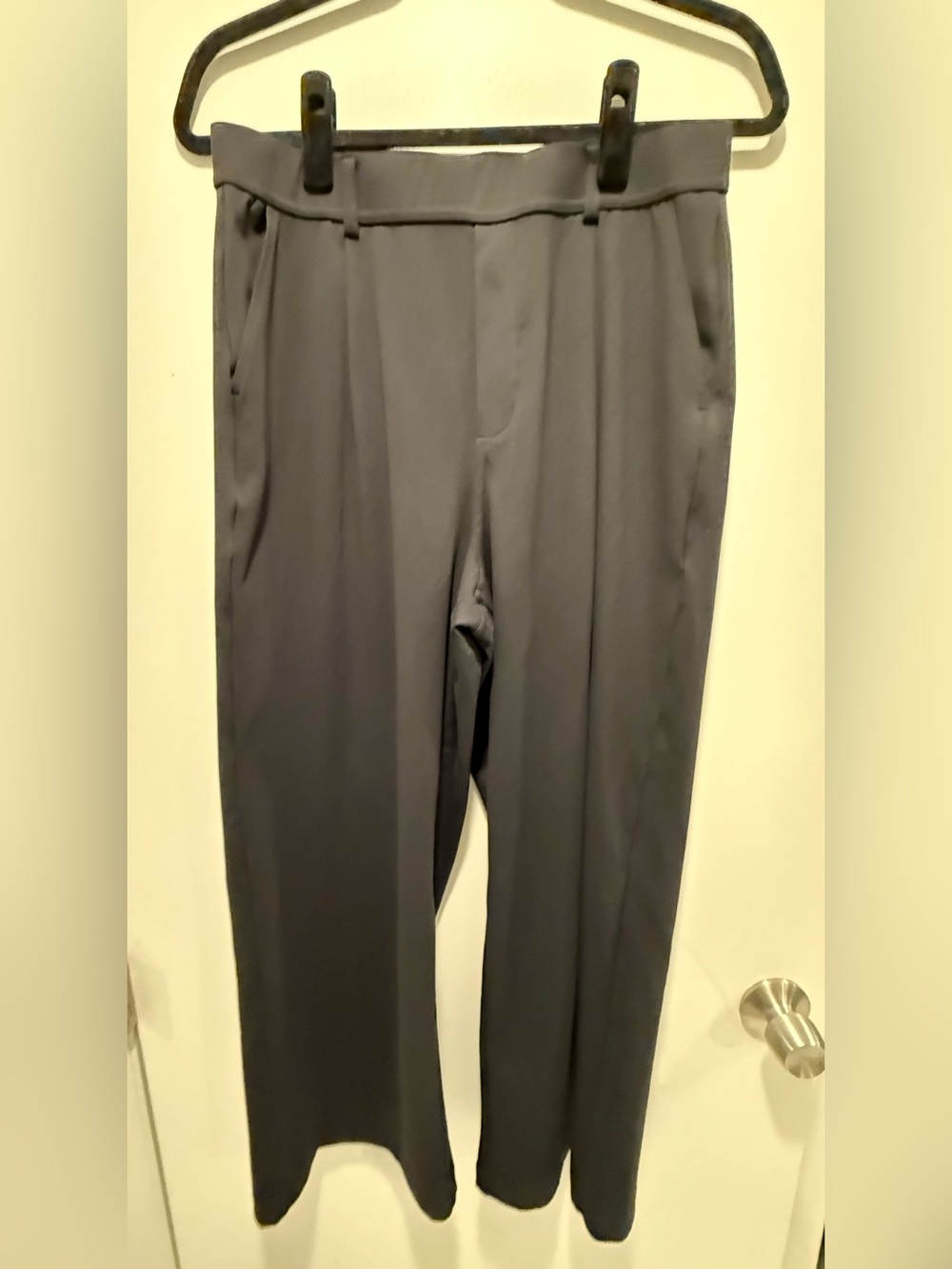 Halara Flex™ DayStretch High
Waisted Pocket Straight Leg Work - Picture 5 of 8